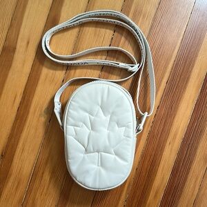 lululemon Team Canada Crossbody
